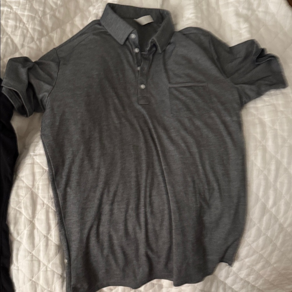 State and Liberty short sleeve Men's Black and Gray Polo Shirt Set - Picture 2 of 4